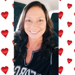 Meet your Posher, Hilary